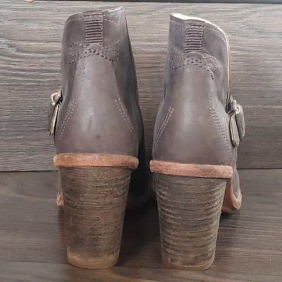 Timberland Brown Ankle Boots - Picture 11 of 12